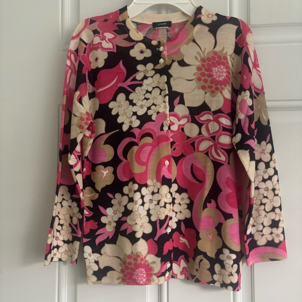 ❤️2/$15 or 3/$21❤️J. Crew Pink and Cream Floral Cardigan, Size XS/S